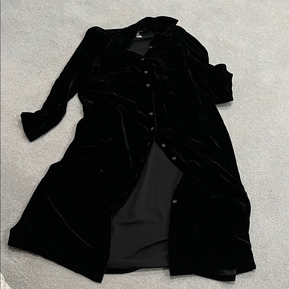 Chic Black crushed Velvet Long Sleeve w/ collar Dress vintage  1980 button up